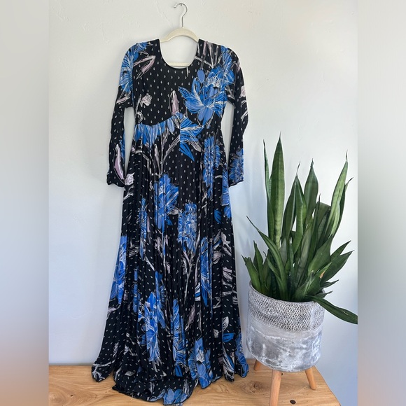 Free People floral dress- as seen on Lauren Daigle. - Picture 1 of 3